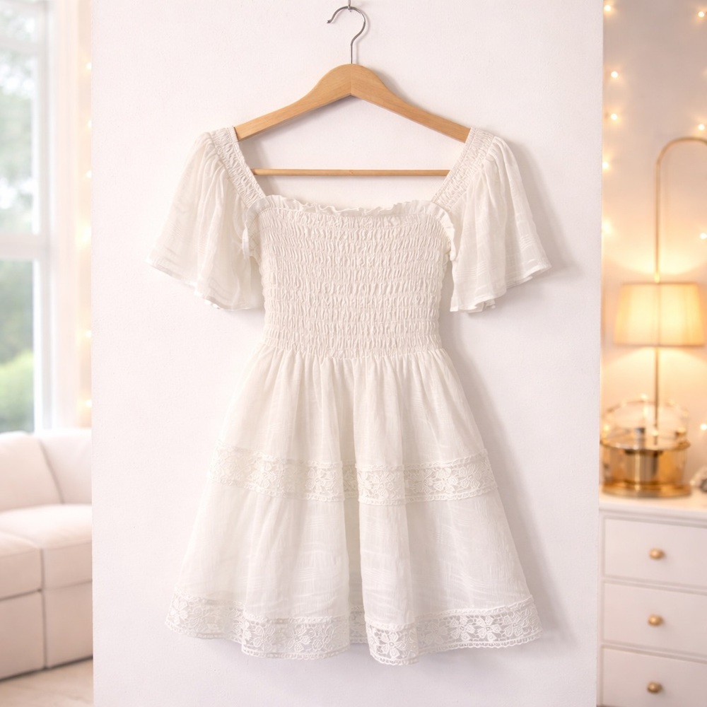 ✨ Off-the-Shoulder Baby Doll Mini Dress w Lace Trim - Size M